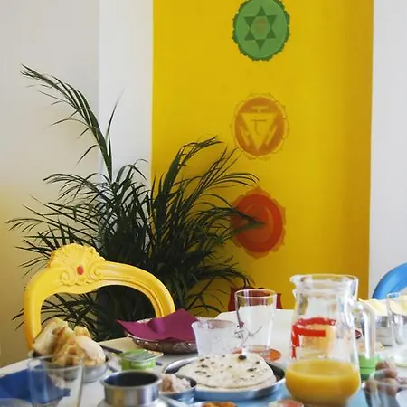 Laxmi לינה וארוחת בוקר